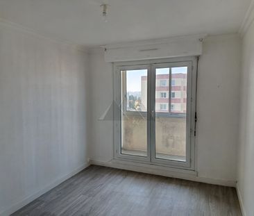 Location Appartement 5 pièces 83m² - Photo 5