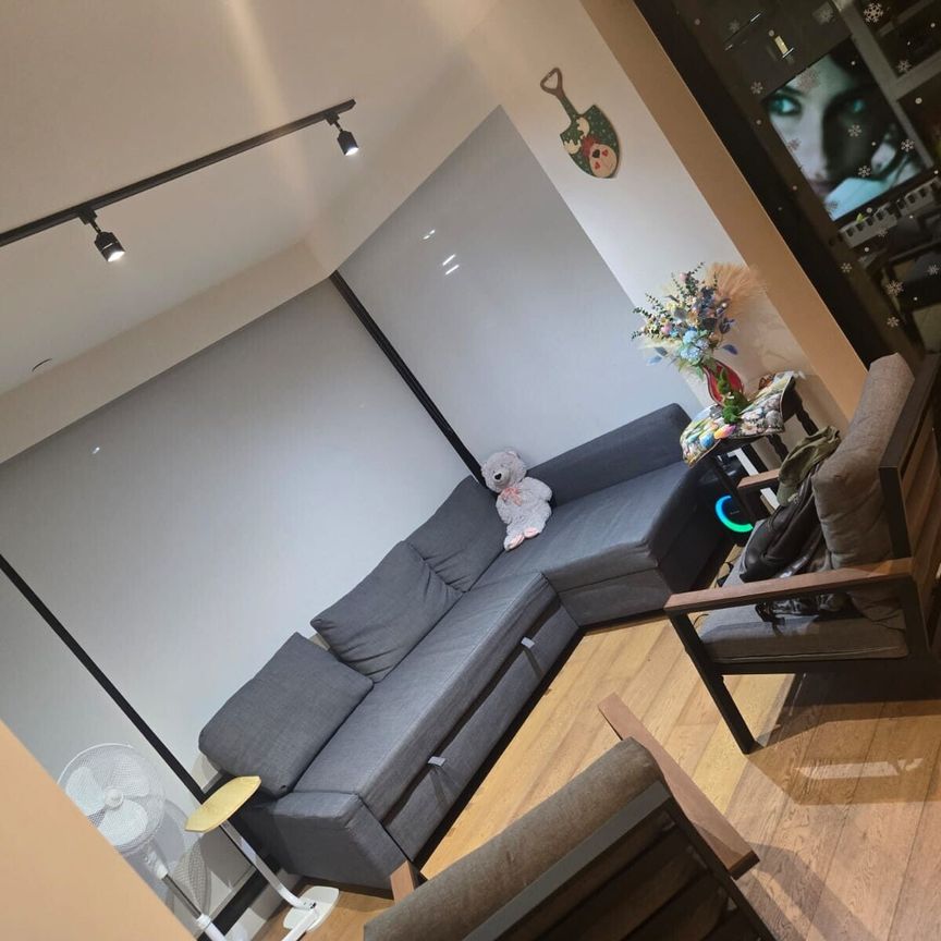 South Yarra - Photo 1