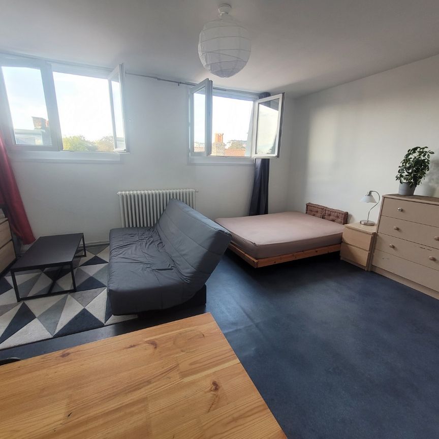 Location Appartement 1 pièce 31m² ROUBAIX 59100 - Photo 1