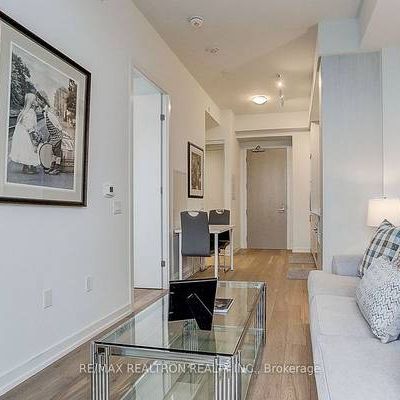 Furnished 1 Bedroom, 1 Bathroom Penthouse - Sugar Wharf - Photo 4