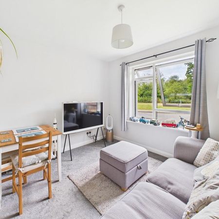 1 bedroom ground floor flat to rent - Photo 3