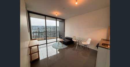 LEVEL 22 | MODERN & UNFURNISHED SUITE ONE BEDROOM | BILLS INCLUDED | @ CENTRAL PARK - Photo 3