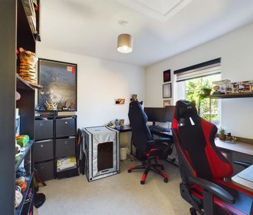 3 bedroom detached house to rent - Photo 3