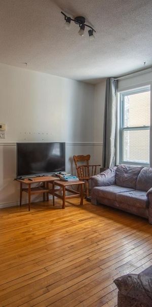 Immeuble - 317-327 Mont-Plaisant Grand 5 ½ - Secteur Cégep - Photo 1