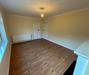 3 Bed Semi-Detached House, Bonnington Crescent, NG5 - Photo 2