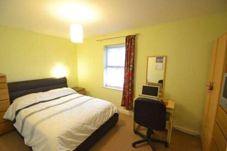 St. Marys Street, Hulme, Manchester, M15 - Photo 3