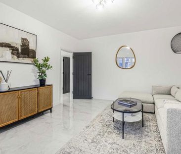 4 bedroom semi-detached house to rent - Photo 2