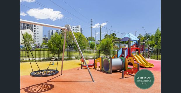 Oversized two bedroom apartment with walk-to-everywhere locale - Photo 1