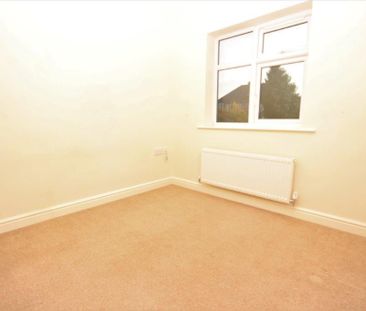 4 bedroom detached house to rent - Photo 6