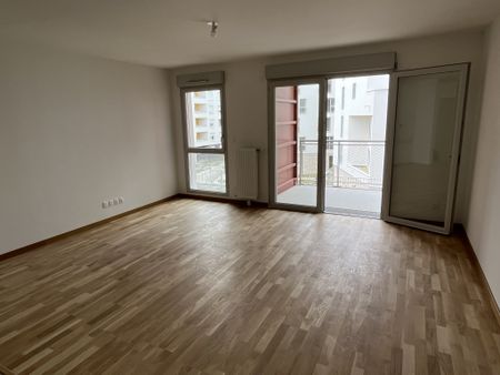 Location Appartement 2 pièces 47m² DIJON 21000 - Photo 2