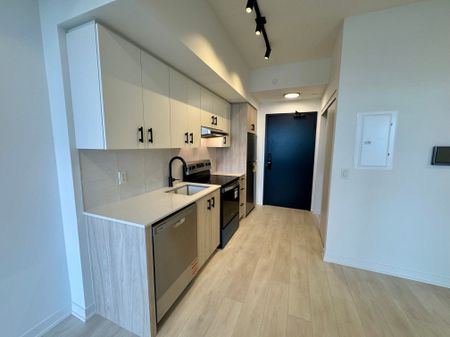 For Lease - 4878 Powers Common Unit# 505, Burlington, Ontario - Photo 3