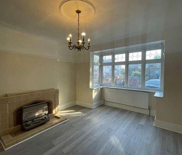 Bath Road, Hounslow, TW3 - Photo 1