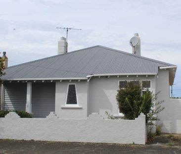 Family Home on Douglas Street - Photo 1