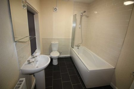 2 bed Semi-detached House - Photo 5