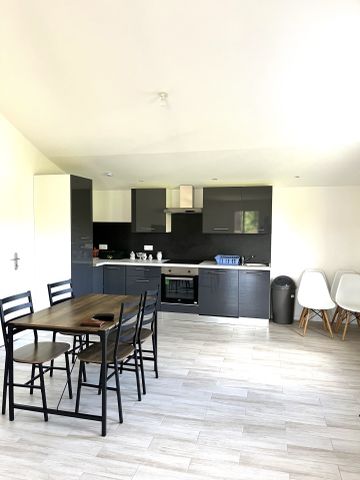 Location Appartement 4 pièces 95m² VIVONNE 86370 - Photo 5