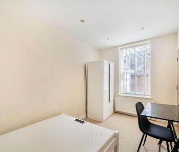 5 bedroom terraced house to rent - Photo 5