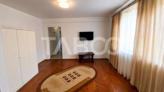 Apartament de inchiriat mobilat utilat 3 camere 56 mpu Sibiu - Photo 1
