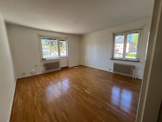 Oppundavägen, Katrineholm - Foto 1