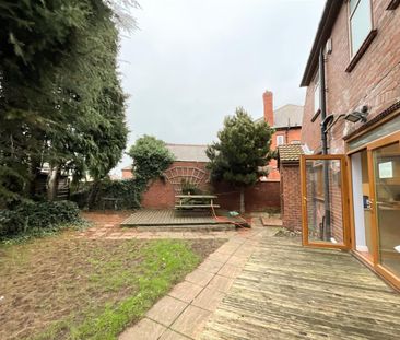 Room 3, Beckett Road, DN2 - Photo 4