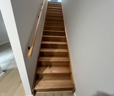 Brand New & Splendid Townhouse in West Footscray! - Photo 6