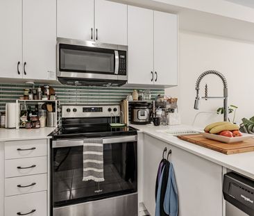 For Lease - 713 Lawrence Avenue Unit# 5, Toronto, Ontario - Photo 3