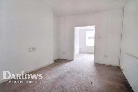 3 bedroom terraced house to rent - Photo 2