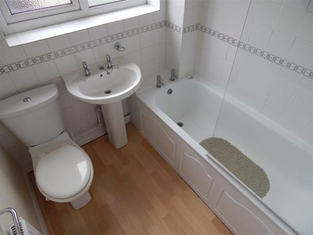Amberley Close, Worcester - Photo 4