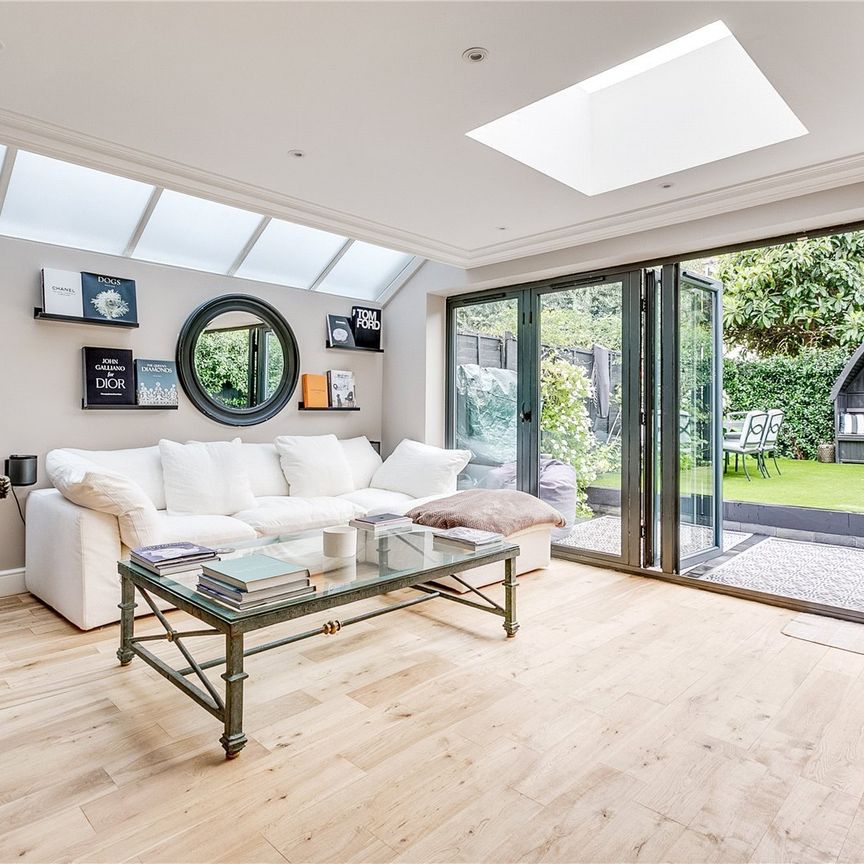 Althea Street, Fulham, London, SW6 - Photo 1