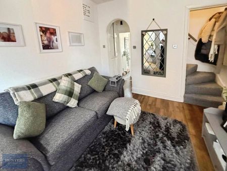 2 bedroom House To Let - Photo 2