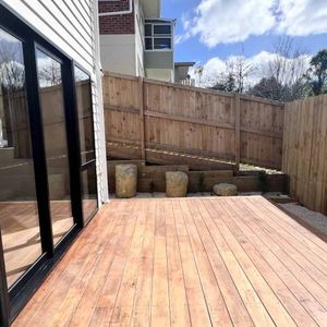 New Built Spacious 4Bedroom3Bathroom in St Johns - Photo 2