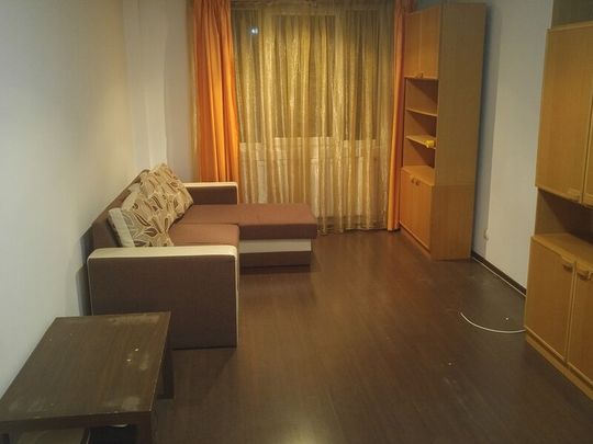 Berceni, str. Luica, Piata Resita - Photo 1