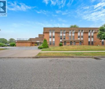 6211 THORNBERRY CRESCENT Unit# 250 | 6211 THORNBERRY CRESCENT Unit#... - Photo 1
