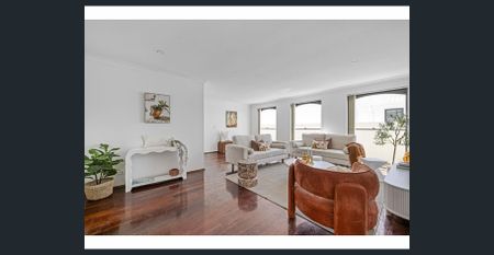 North-to-water residence, merely moments to Main River - Photo 3