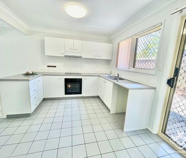 2 Bed Townhouse, Southport, Pet Friendly - Photo 4