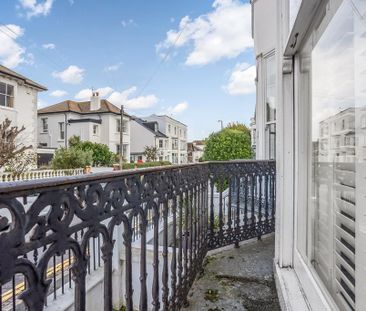 2 bedroom flat to rent - Photo 4