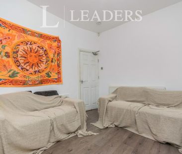 4 bedroom terraced house to rent - Photo 3