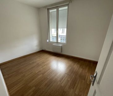 Location Appartement 2 pièces 39 m2 à Saint-Quentin - Photo 4