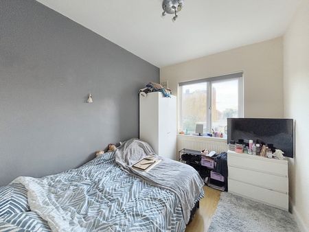 🌈💜 BEAUTIFUL VICTORIAN PROPERTY - LOUNGE, CLEANER & INC ALL BILLS Room 4 - Photo 3