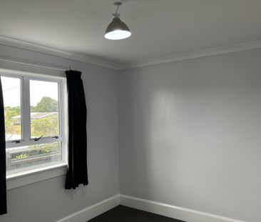 Three bedroom home close to the beach - Photo 2