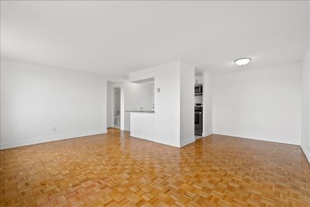 For Lease - 7555 Goreway Drive Unit# 258, Mississauga, Ontario - Photo 4