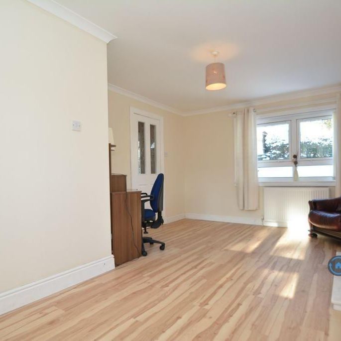 2 bedroom end of terrace house to rent - Photo 1