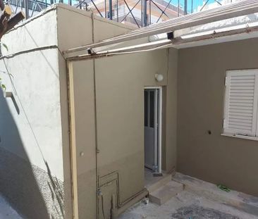Ανακαινισμένη Πολυτελής Μονοκατοικία 32 τ.μ. με Κήπο και Αυλή στη Χ... - Photo 4