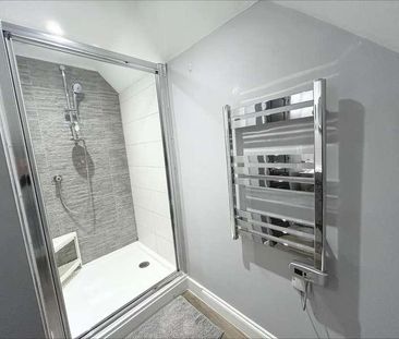 Ashford Hill, Berkshire, RG19 - Photo 3