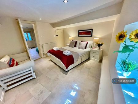 3 bedroom terraced house to rent - Photo 5