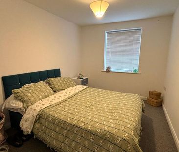 2 bedroom flat to rent - Photo 4