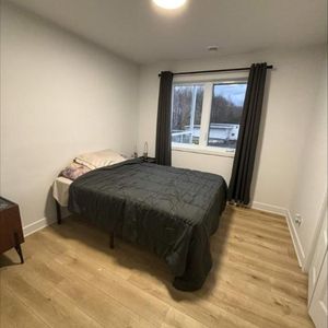 Chambre meublée à louer – Tout inclus - Photo 2