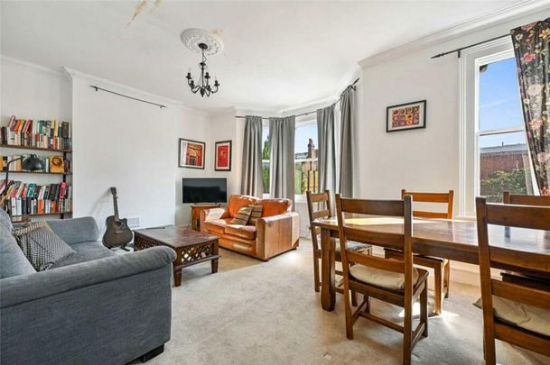 3 bedroom flat to rent - Photo 1