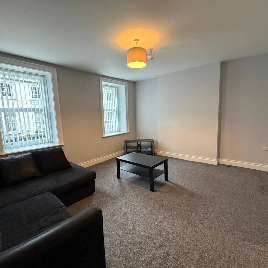 Apt 1, 20a, Upper English Street - Photo 1