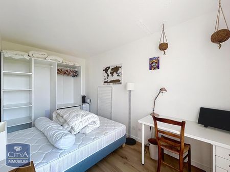 Location Appartement 1 pièce 30m² LYON 8ème - Photo 3