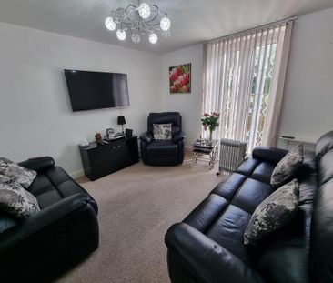 2 bedroom ground floor flat to rent - Photo 1